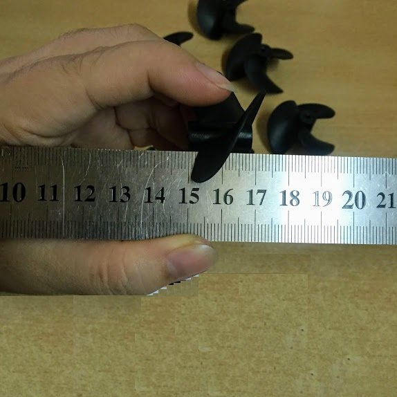 Chân vịt 3 cánh đường kính 40mm trục 2mm dành để chế tạo, giá bán 1 cái