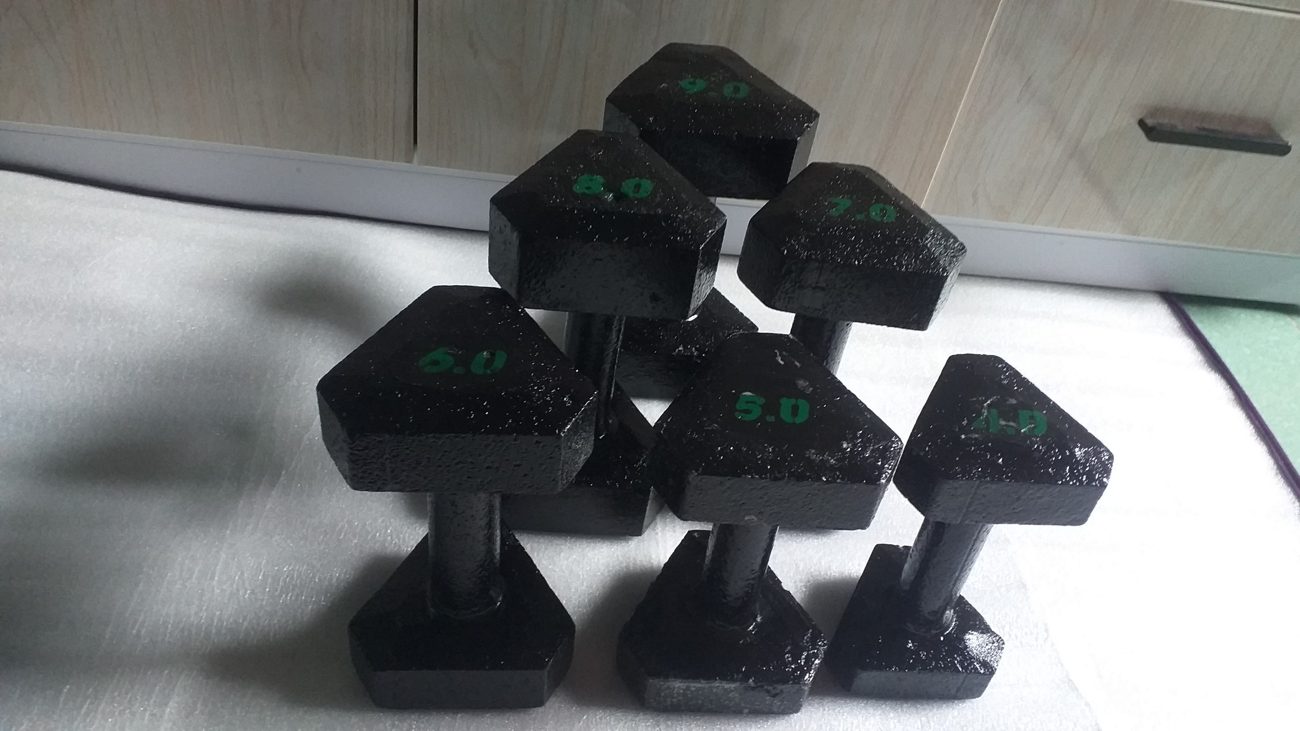 TẠ TAY TẬP GYM 4KG-10KG - TAM GIÁC