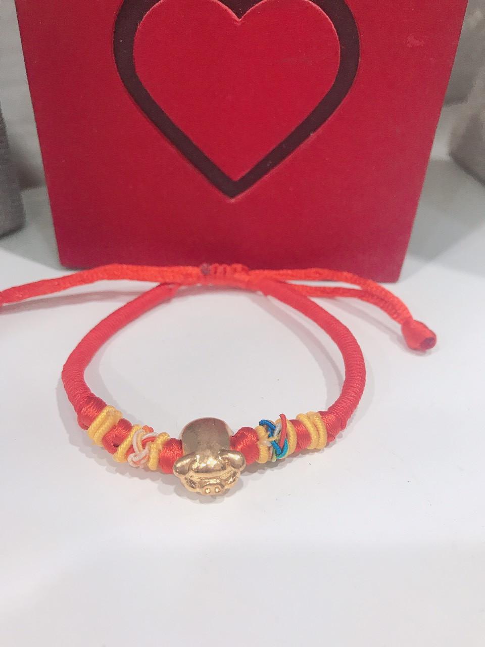 Vòng tay chỉ đỏ may mắn mix charm