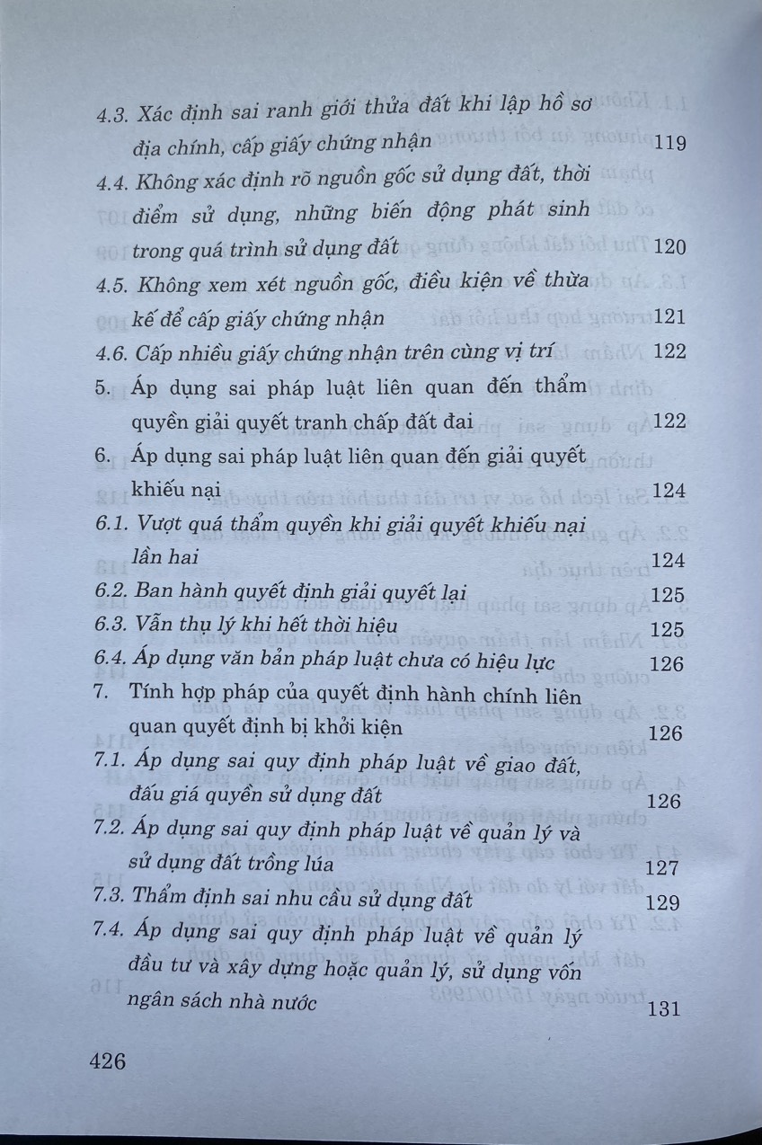 Giải quyết tranh chấp hành chính trong lĩnh vực quản lý đất đai - Phát hiện vi phạm và xử lý vướng mắc (Sách chuyên khảo)