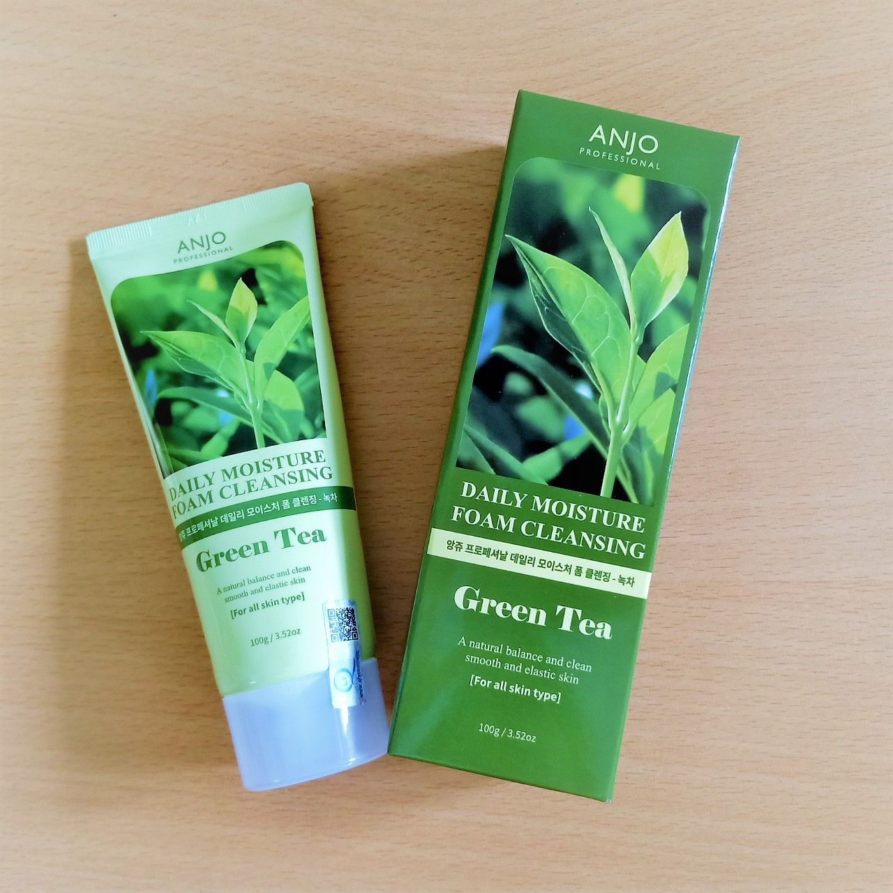 SỮA RỬA MẶT TRÀ XANH ANJO PROFESSIONAL DAILY MOISTURE FOAM CLEANSING GREENTEA 100g