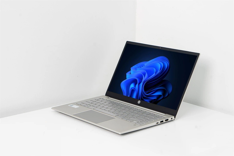 Máy Tính Xách Tay Laptop HP Pavilion 14-DV2032TU - Hàng Chính Hãng