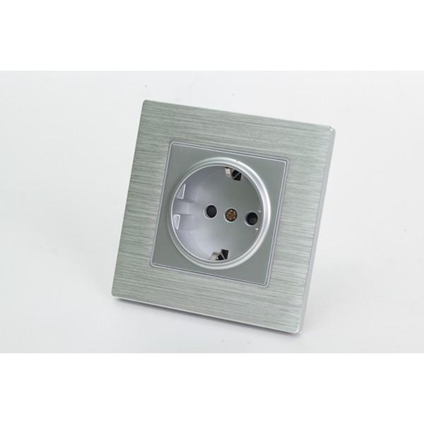 Chống Giật Chuẩn ĐỨC Mặt Kim Loại Sang Trọng TK-F71-B-20