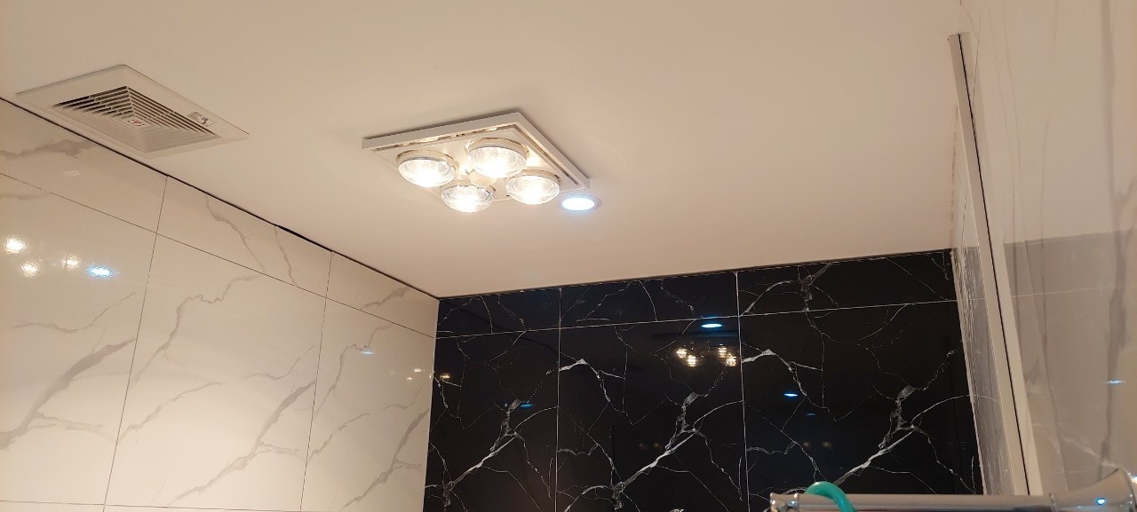 Đèn Sưởi 4 Bóng Hans Loại Âm Trần - Hàng chính hãng