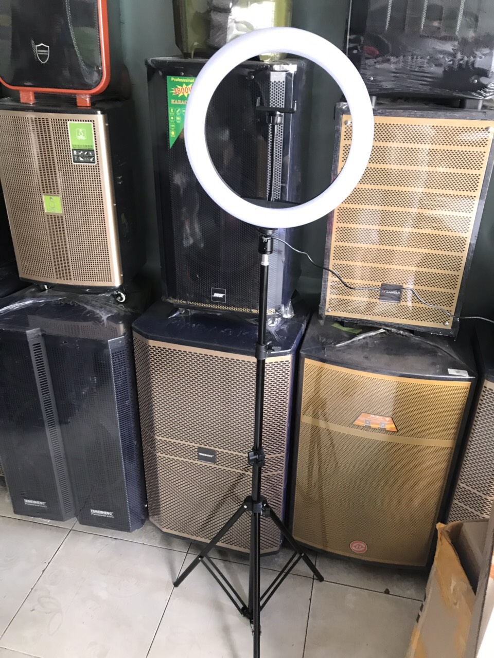 ĐÈN LED LIVE STREAM 45CM TO NHẤT HQ18