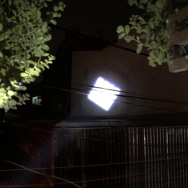 Đèn Pin UltraFire XML T6 Siêu Sáng, Hợp Kim Chống Nước, 1000 Lumen, Chiếu Xa 200m tới 500m , Pin Sạc FullBox, Tặng Pin Green HHTC 18650 Loại Tốt - GDHN Loại Tốt