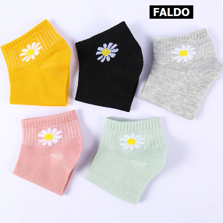 Set 5 Đôi Tất Vớ Họa Tiết Hoa Cúc FALDO (Cổ Vớ Có Độ Chùn Ôm Vừa Chân)