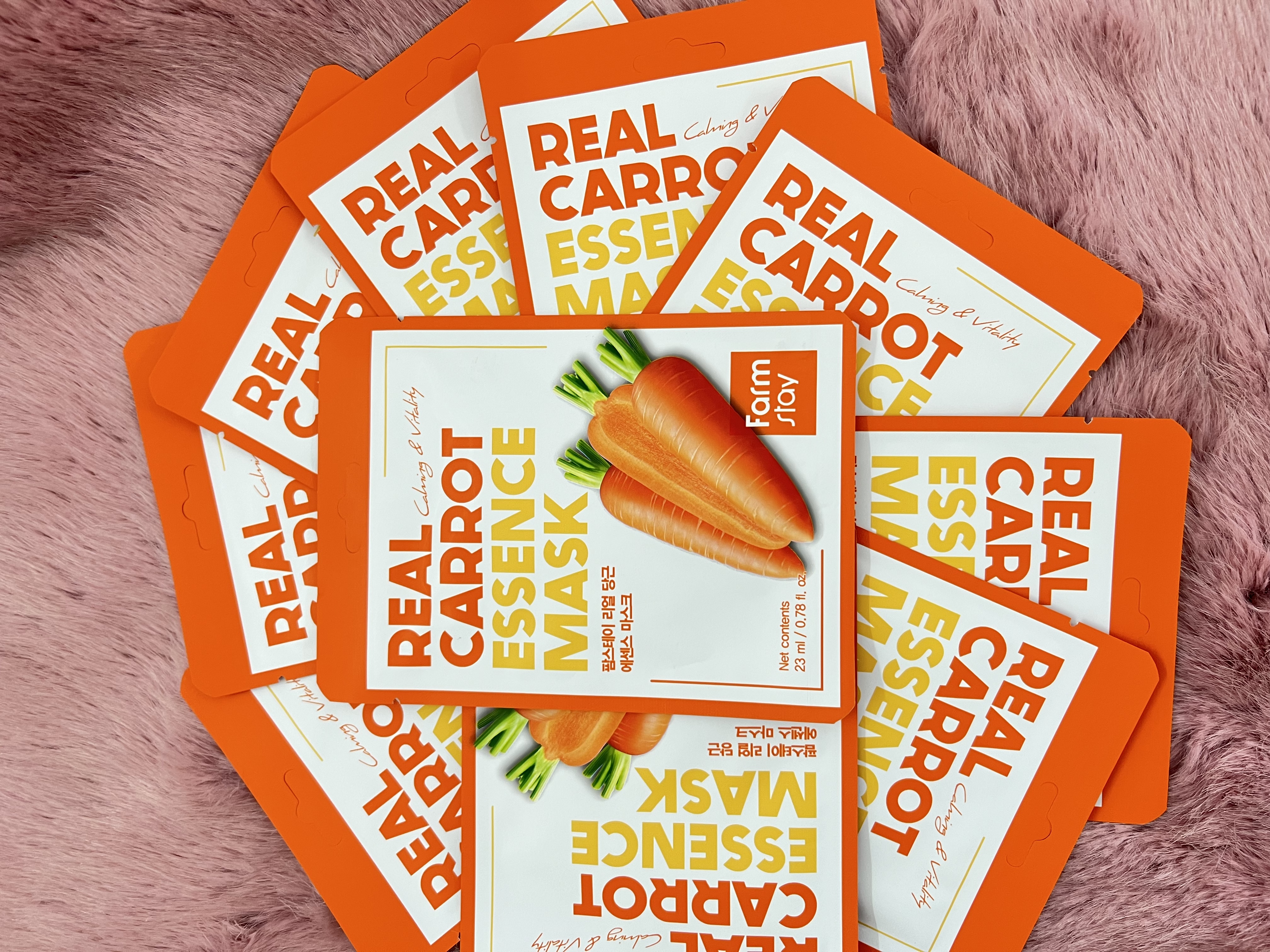 Set 10 Mặt nạ dưỡng trắng da tinh chất cà rốt - FARMSTAY REAL CARROT ESSENCE MASK - 23ml