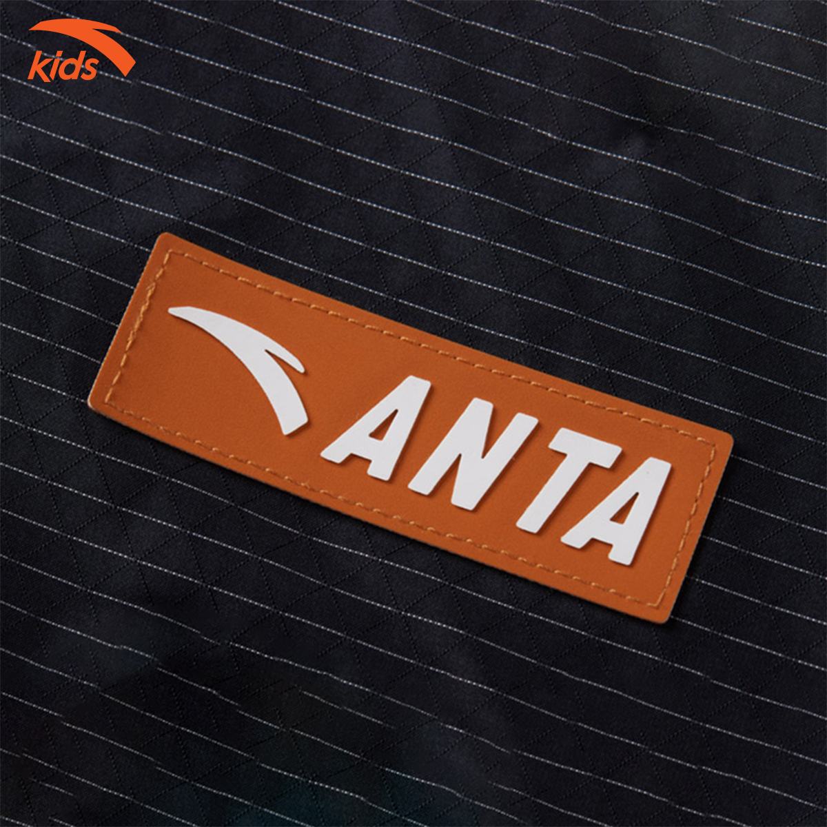 Áo nỉ thời trang bé trai Anta Kids cổ cao khóa zip, chất nỉ da cá 352246706