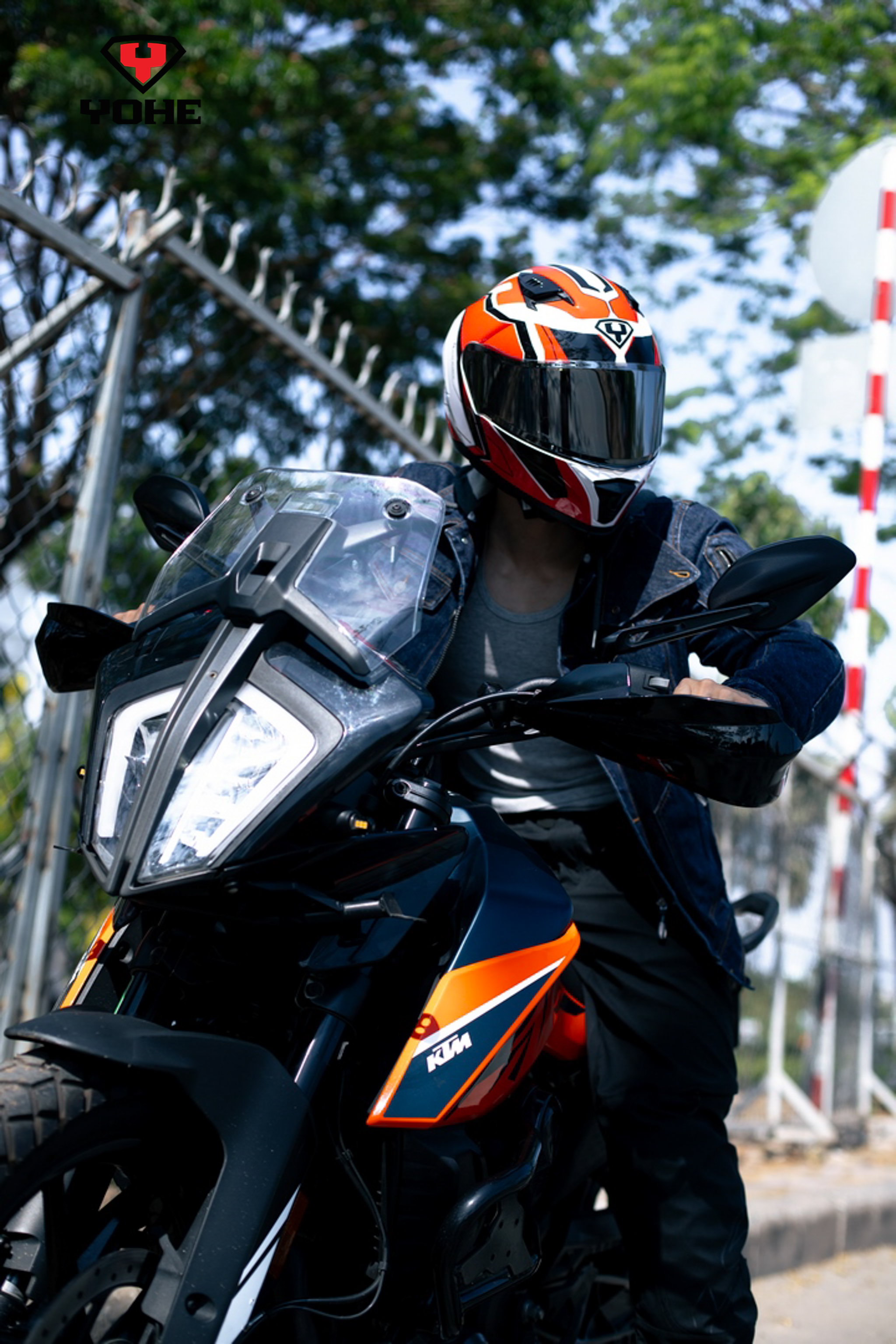 Mũ Bảo Hiểm Fullface YOHE 985 tem