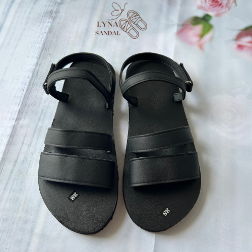 Dép sandal Nữ quai da mềm Đế bệt Cao Su ôm chân LYNA Sandal mã SD03