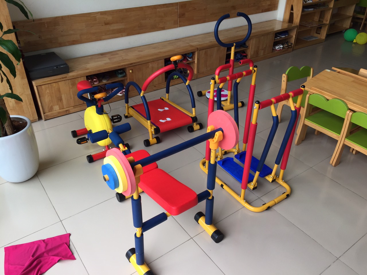 Dụng Cụ Tập Gym Trong Nhà - Máy Tập Gym Cho Bé giúp trẻ tập vận động trong nhà đa năng