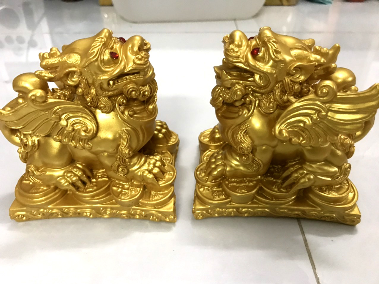 Tượng Tỳ Hưu Vàng phát tài, phát lộc cho việc kinh doanh, buôn bán