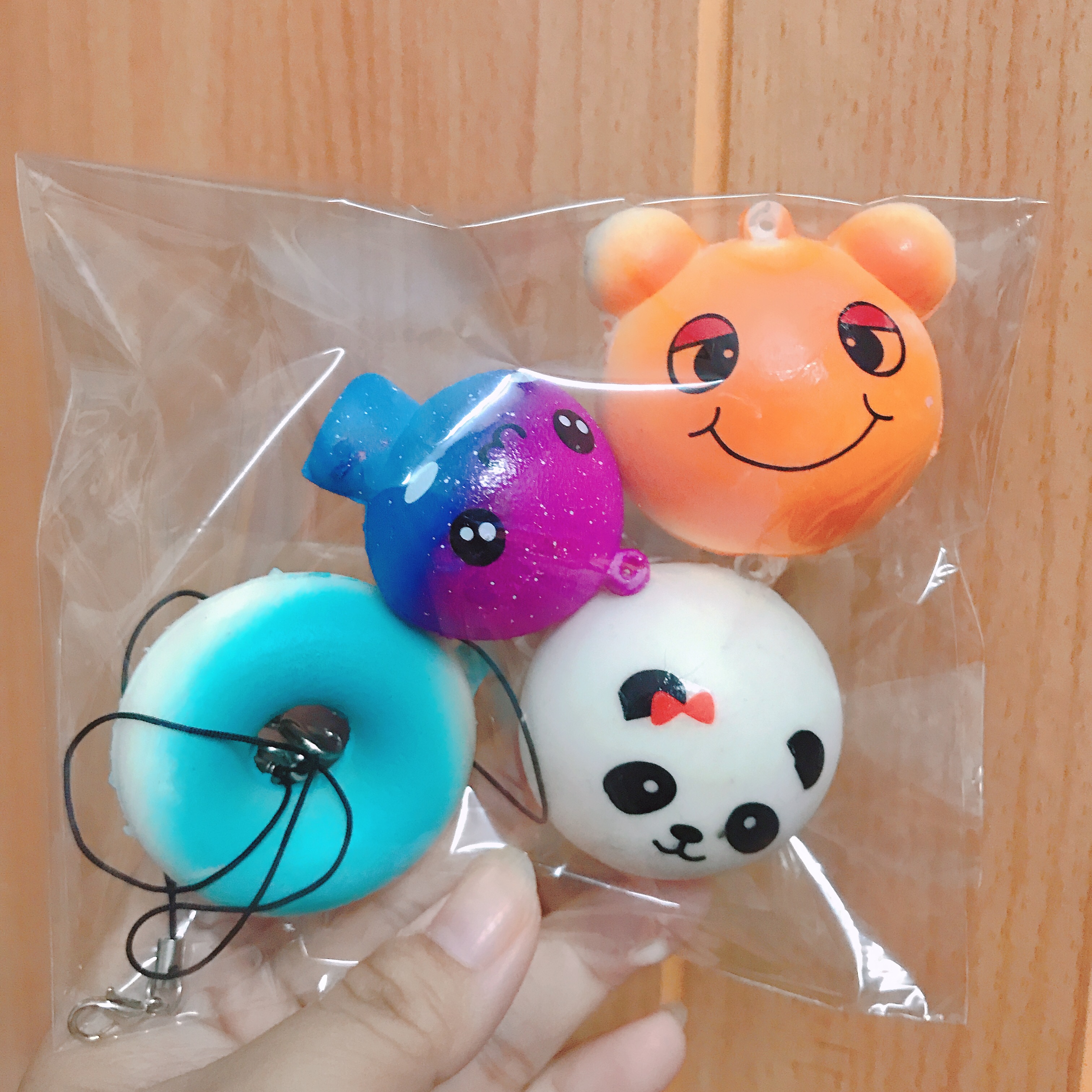 Combo 4 móc khóa squishy mini - Giao mẫu ngẫu nhiên