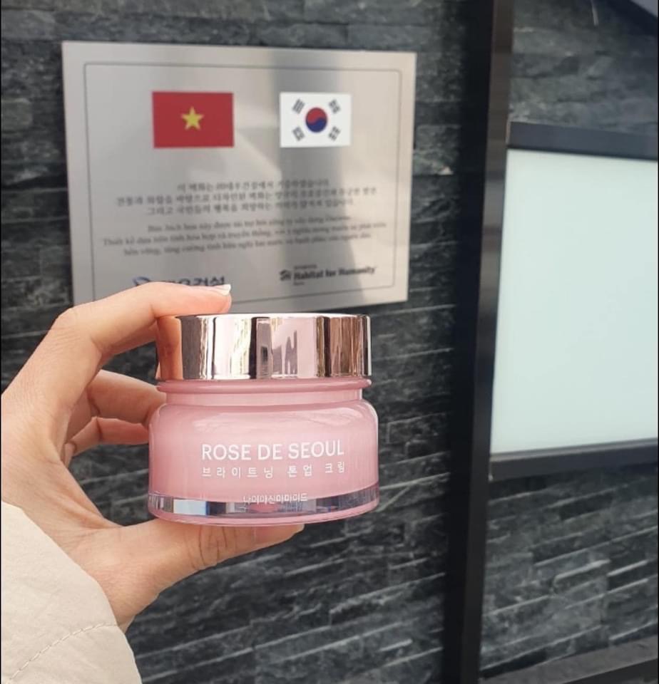 Kem ngày Rose De Seoul Brightening tone up cream dưỡng trắng chống nắng spf36++ 50g hạn 2025