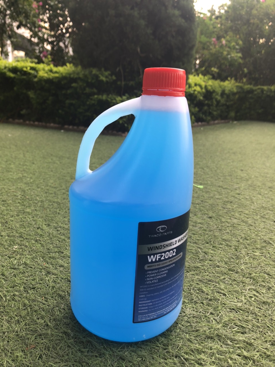 Combo 8 can nước rửa kính ô tô Thaco 2 lít