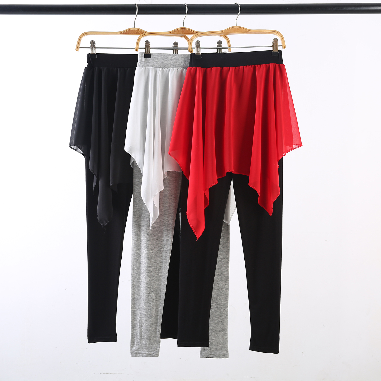 Quần Leggings kèm váy voan 2 trong 1 để khiêu vũ và yoga . Mềm mại và bền bỉ