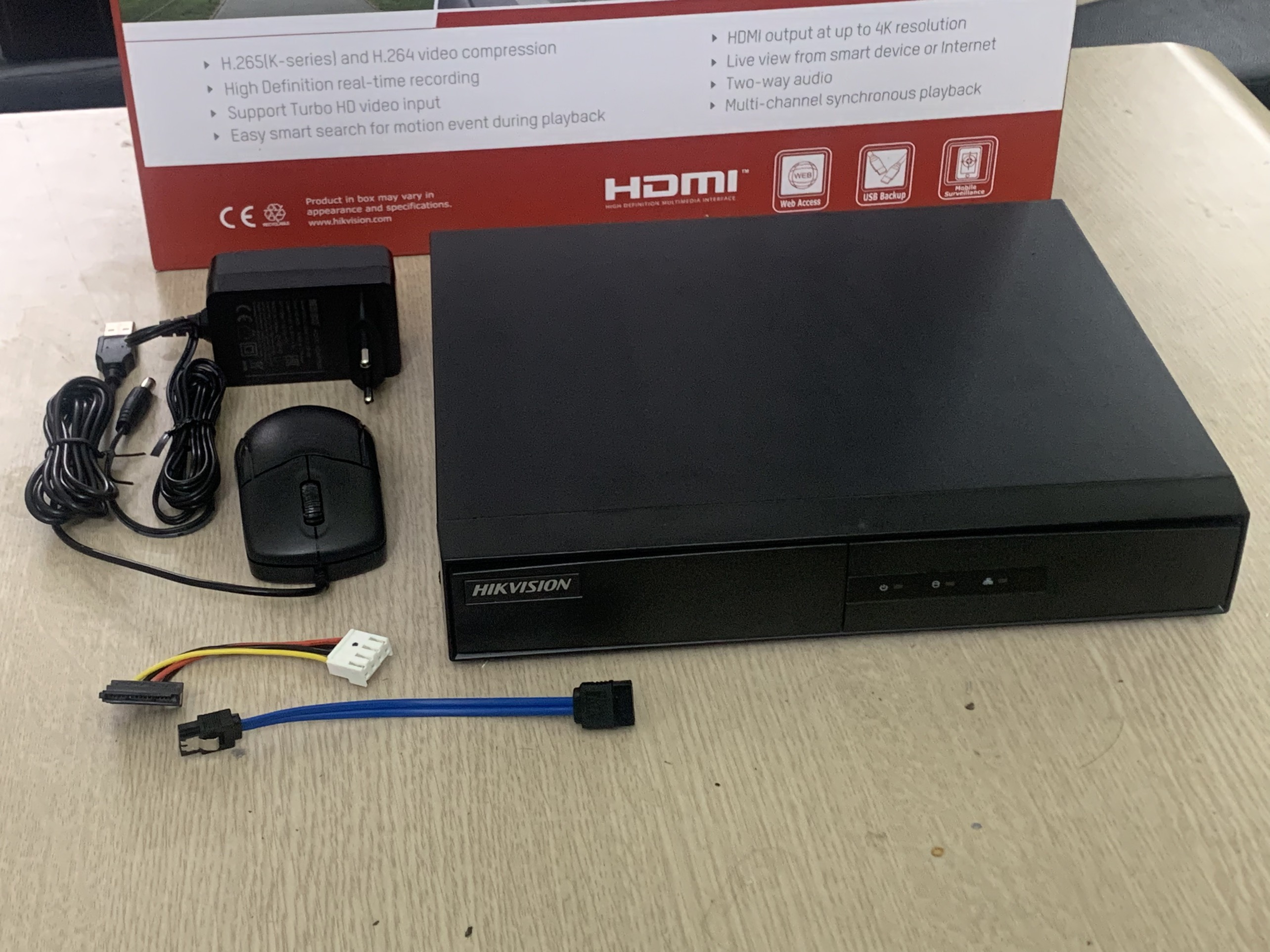 Đầu Ghi Camera Turbo HD 3.0 DVR 8 Kênh Hikvision DS-7108HGHI-F1/N - Hàng chính hãng