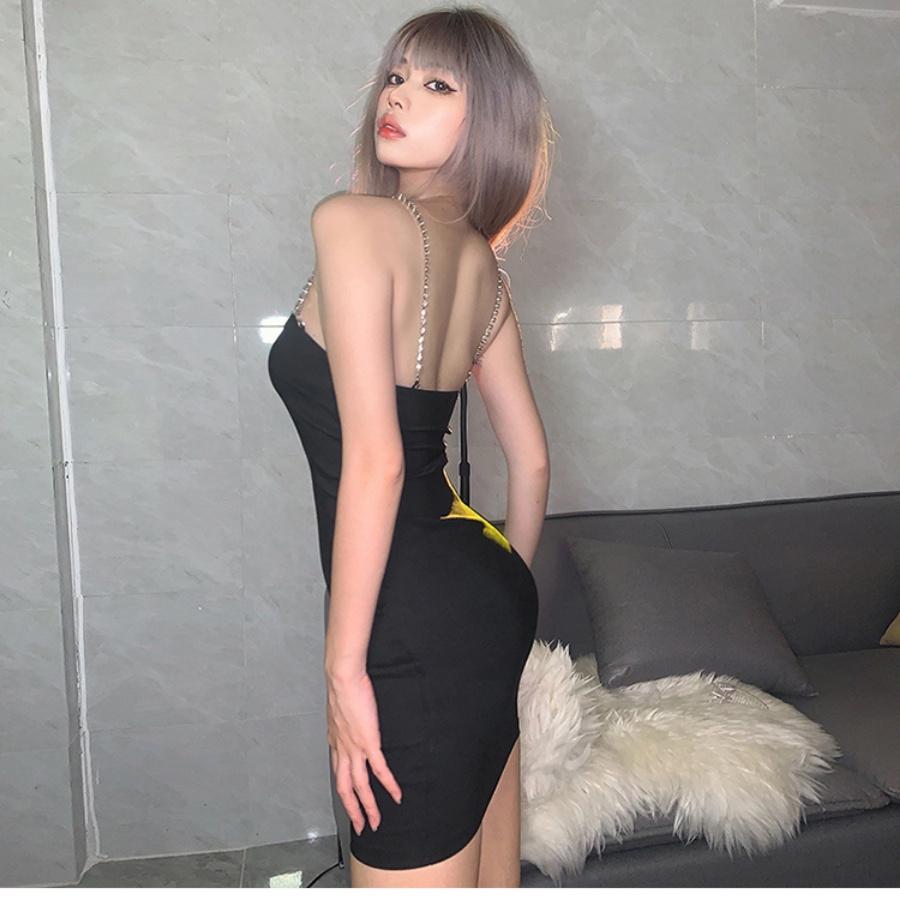 Đầm hai dây ôm body màu đen HDT247