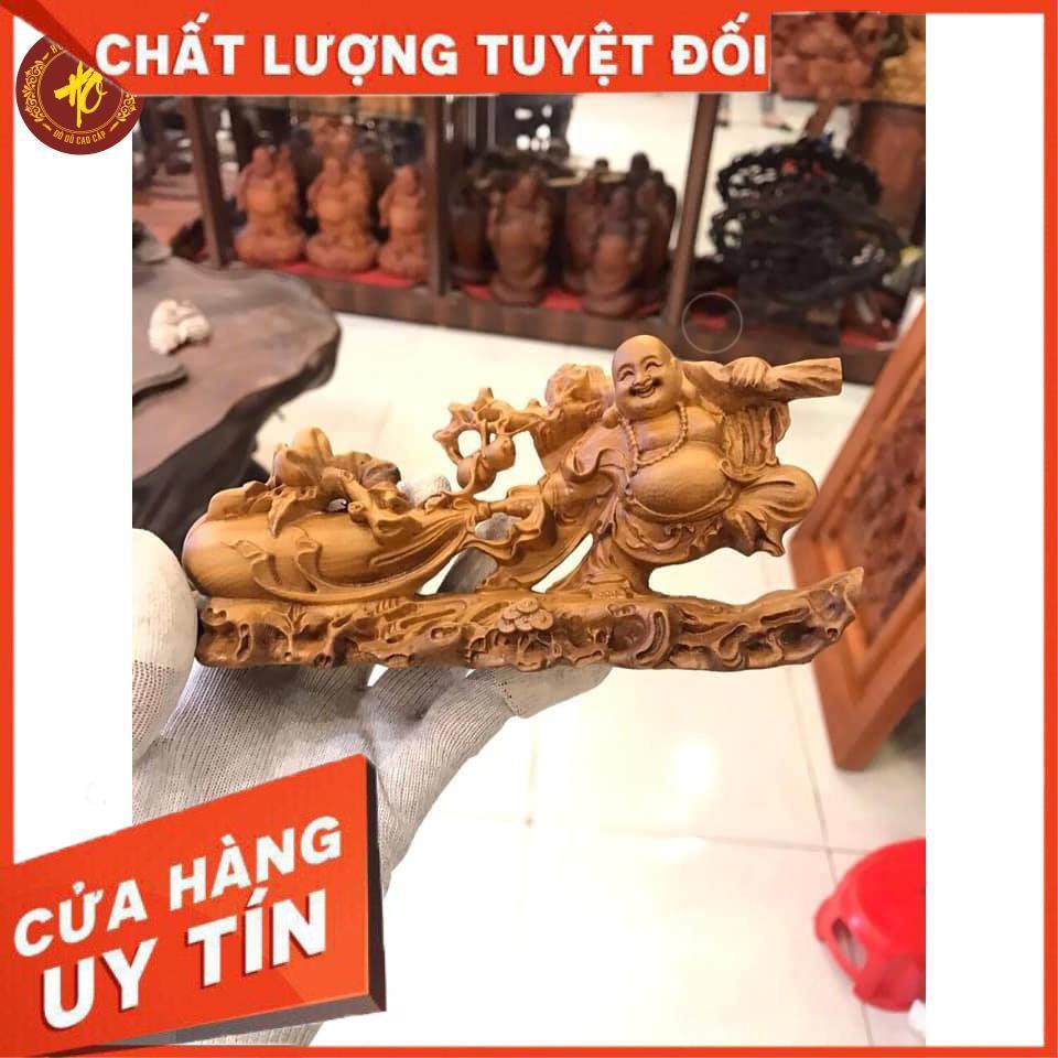 Tượng di lạc kéo bao tiền làm bằng gỗ -Tặng vòng gỗ đeo tay (để trên bàn làm việc với trên taplo ôtô )