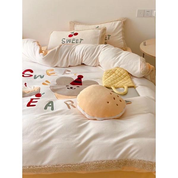Bộ chăn Ga Gối Nỉ Nhung Gấu Teddy Giáng Sinh Hàng Nhập Khẩu Cao Cấp 5 Món Cherry