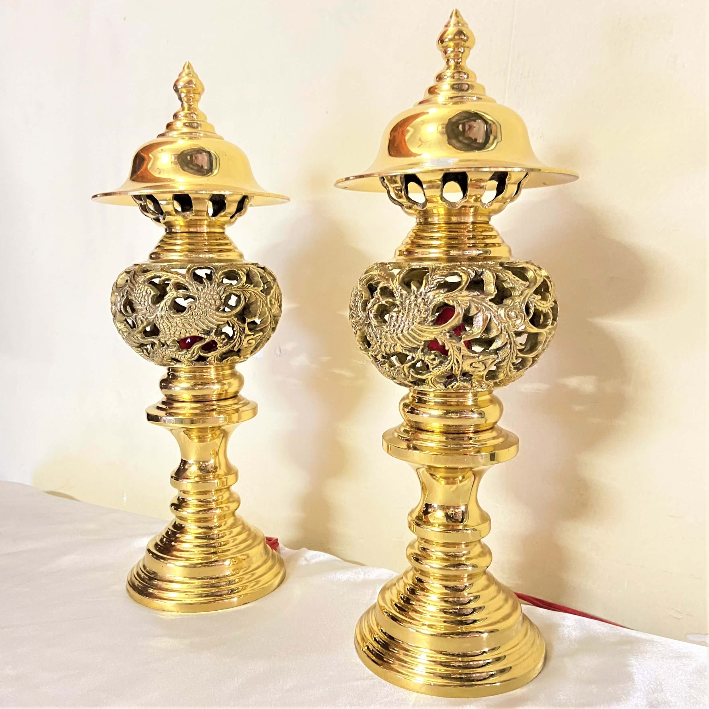 Đèn Thờ Cúng Gia Tiên Bằng Đồng 30cm