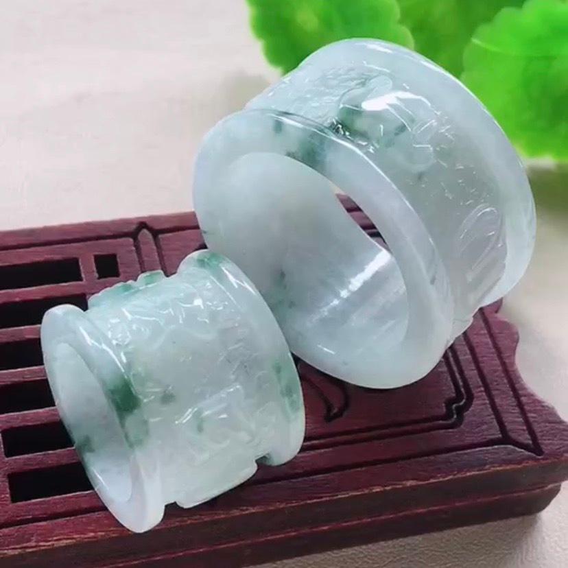 Nhẫn lục tự chân ngôn Ngọc phỉ thúy tự nhiên