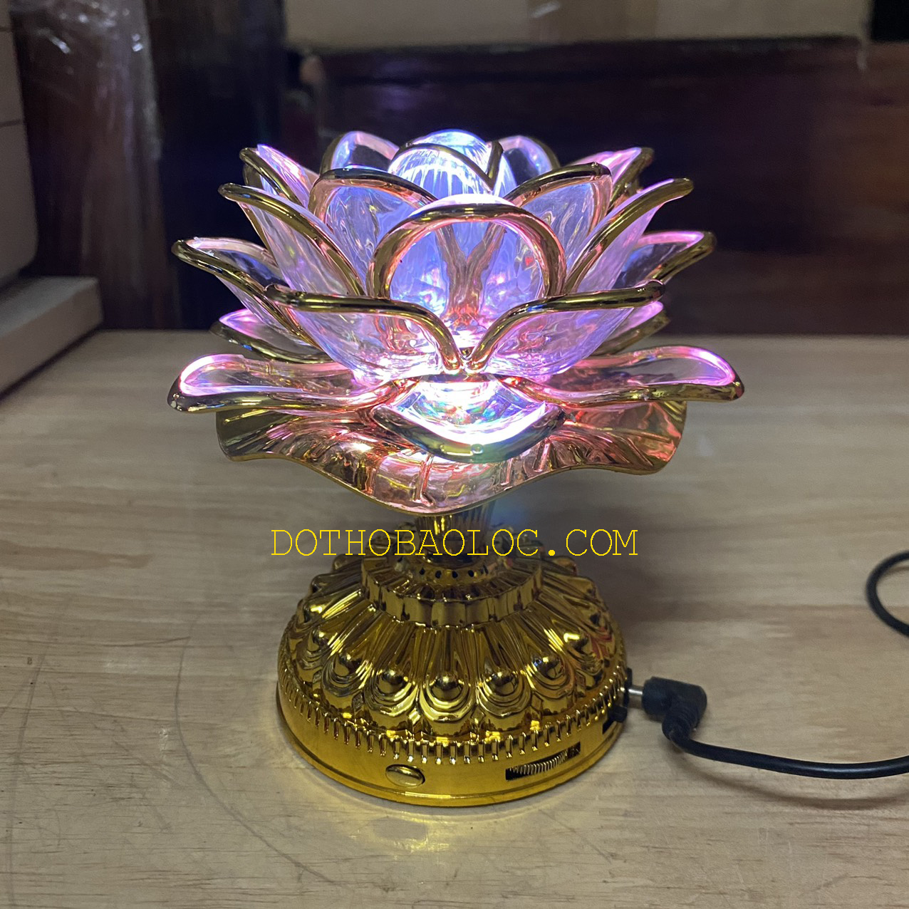 Đèn thờ led bông sen nở đổi màu kết hợp máy đọc kinh Phật nhiều bài cao 13cm