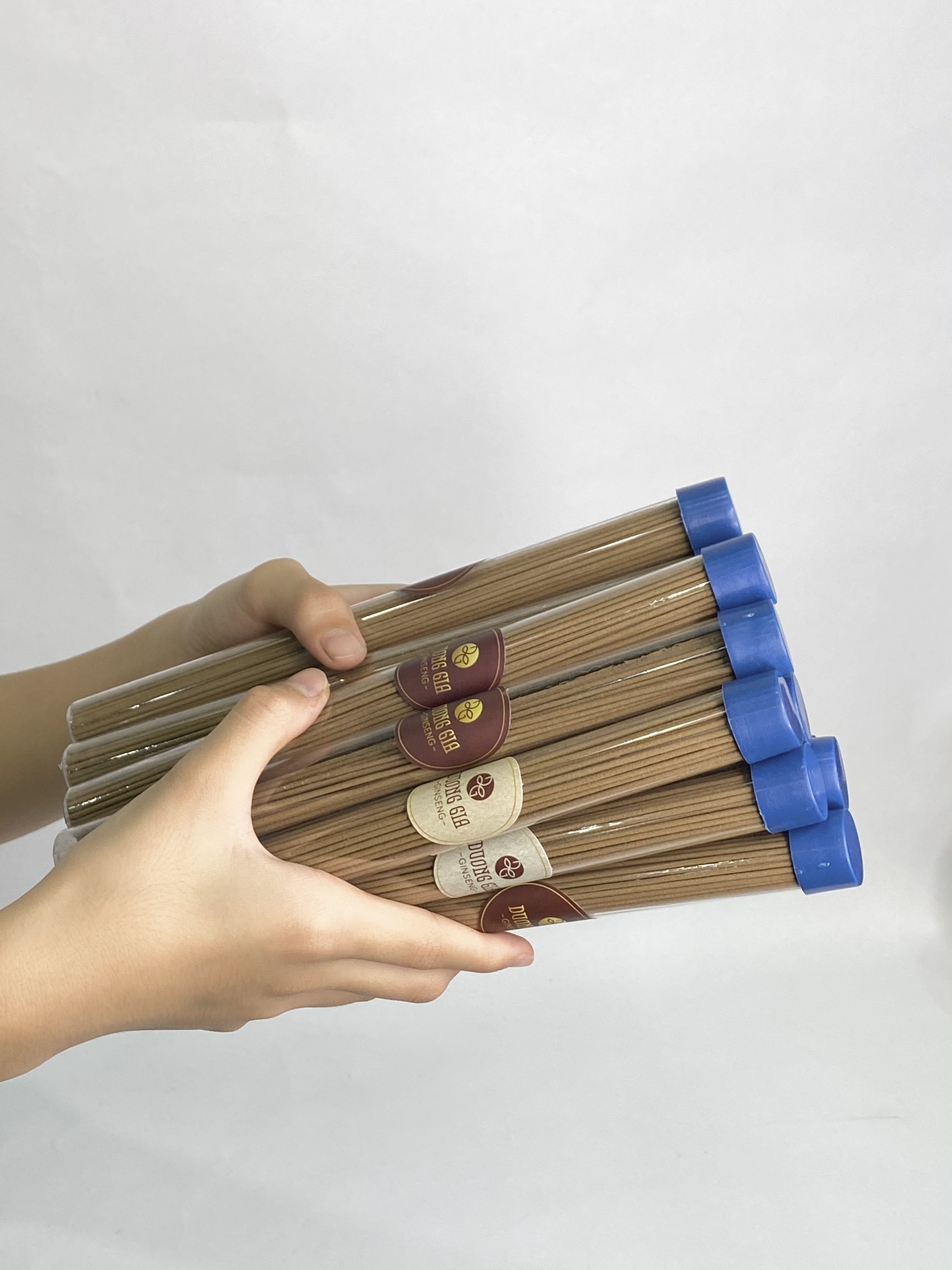 Nhang Không Tăm Sạch Nguyên Chất 100% Dương Gia 21cm 68 nén hộp nhựa