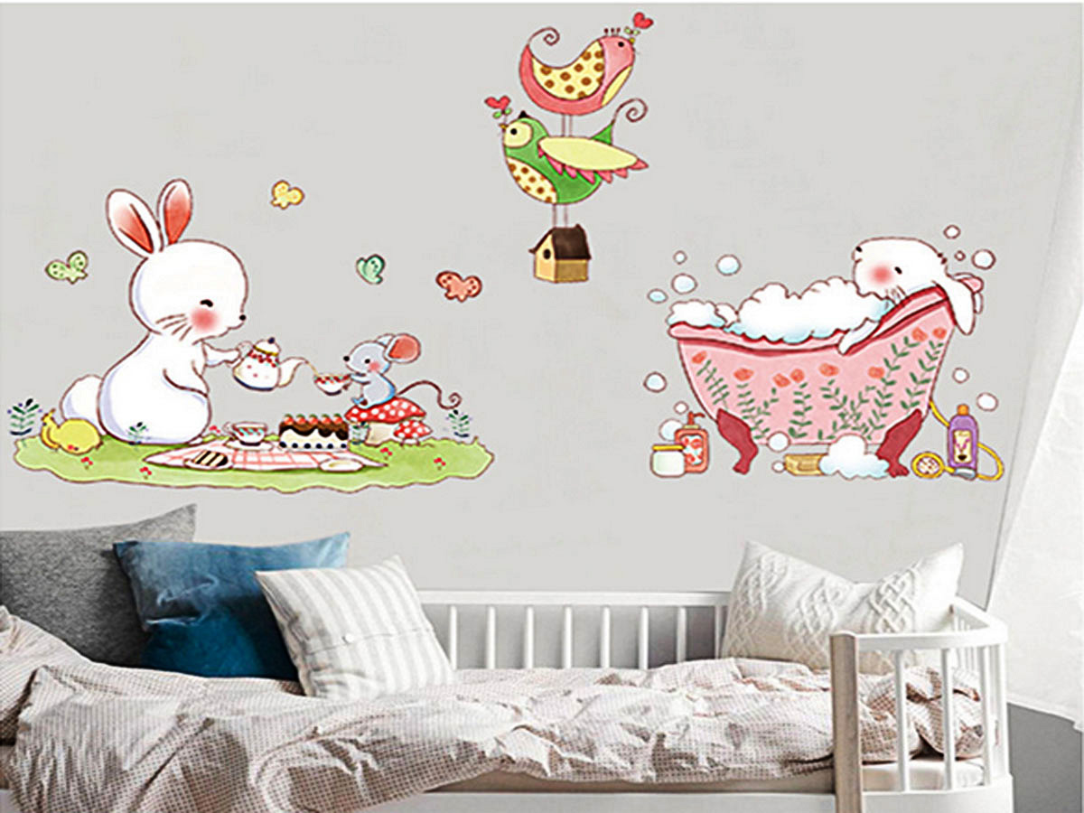 decal dán tường thỏ trắng ăn bánh và tắm am9171