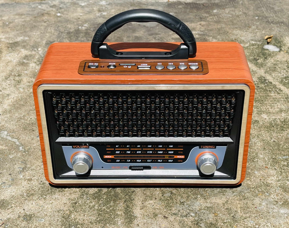 [Xả kho giá giảm cực mạnh] Đài FM RADIO M-157BT- Loa nghe nhạc kết hợp đài radio - Phong cách cổ điển vintage - sang trọng, bass trầm ấm - Đầy đủ kết nối USB, SD card,bLUETOOTH