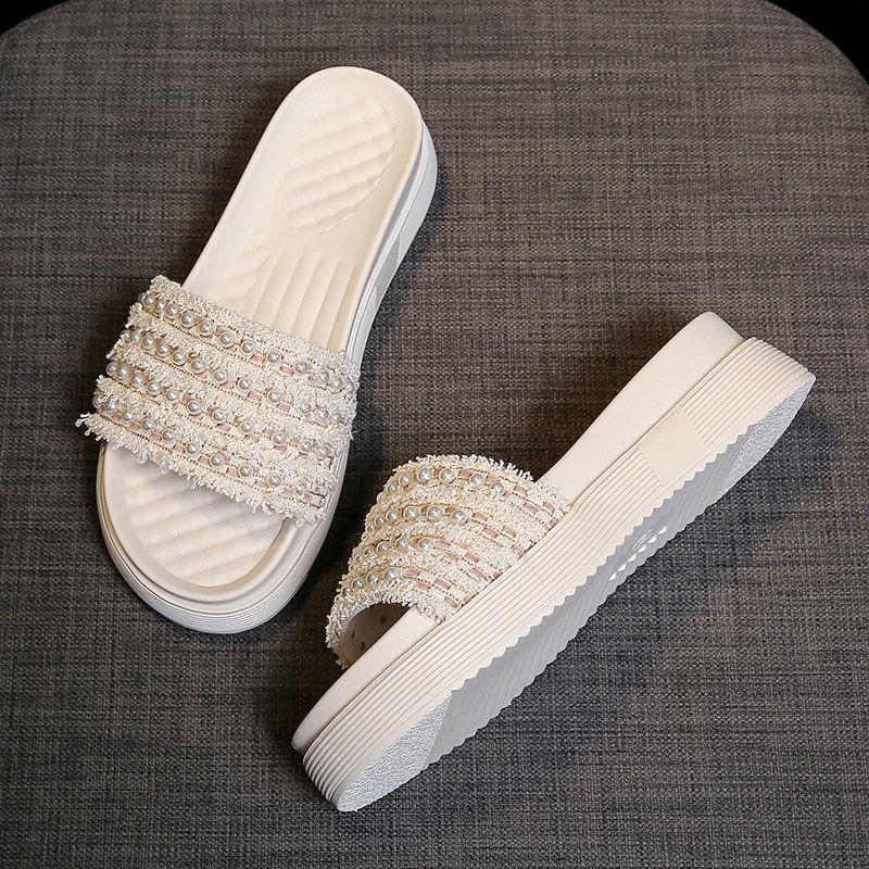Summer fashion wearing thick-soled slippers women with skirts to wear out sandals foreign style high color value drag Joker