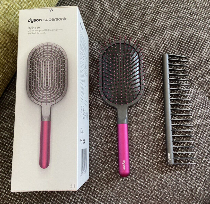 Bộ Lược Chải Tóc Dyson, Dyson Comb, Dyson Brush Kit, Set Lược Gồm 1 Lược Đệm Không Khí, 1 Lược Răng Rộng, Hàng Nhập Khẩu