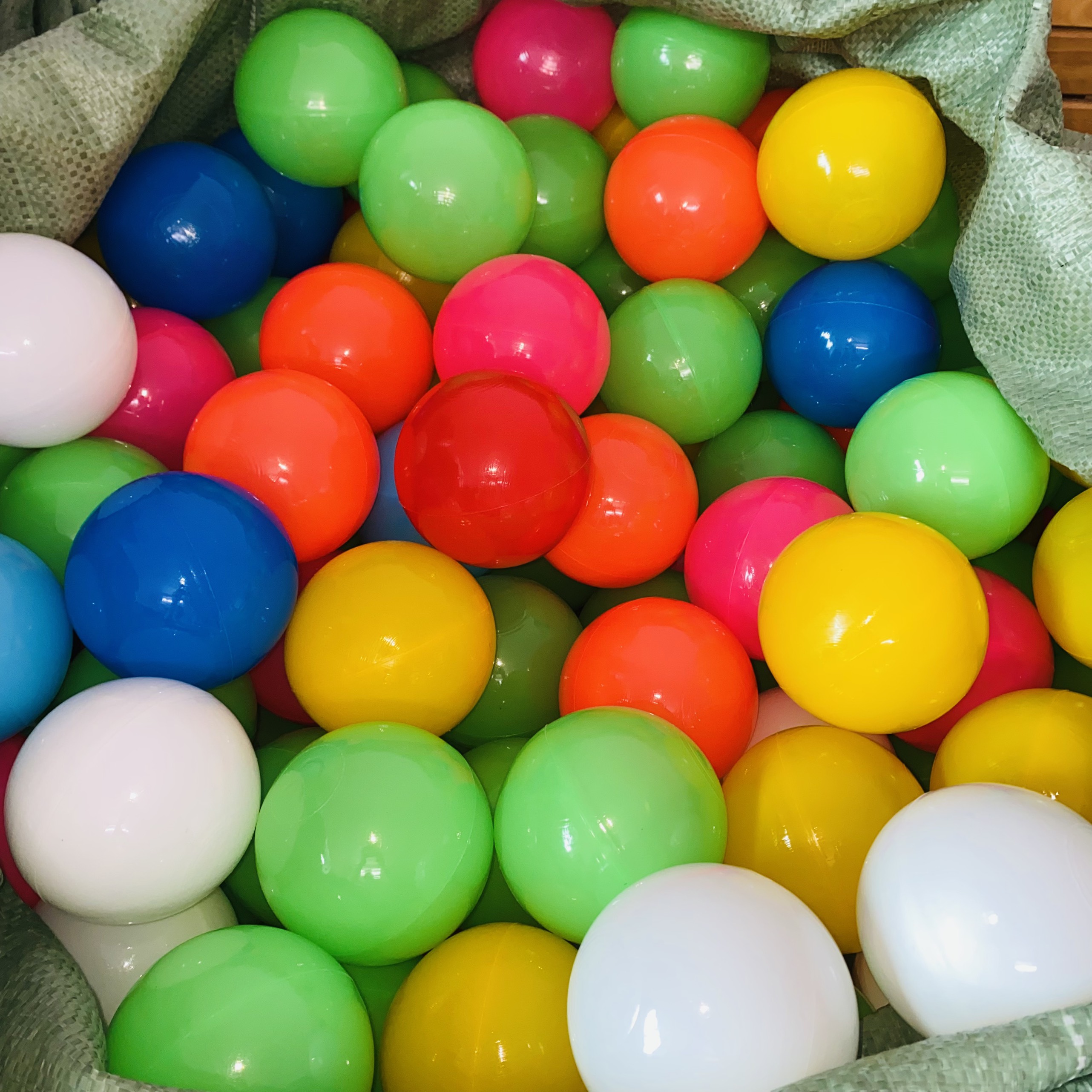 Bóng nhựa Hàn cao cấp 5,5cm-7,5cm-10cm nhựa Hàn an toàn cho Bé đủ loại-Nhựa HDPE căng bóng không mùi an toàn cho bé