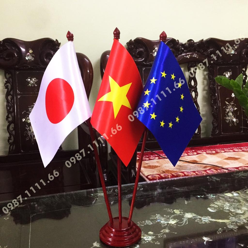 Cờ Để Bàn Gỗ 3 nước Việt Nam - Nhật Bản - EU