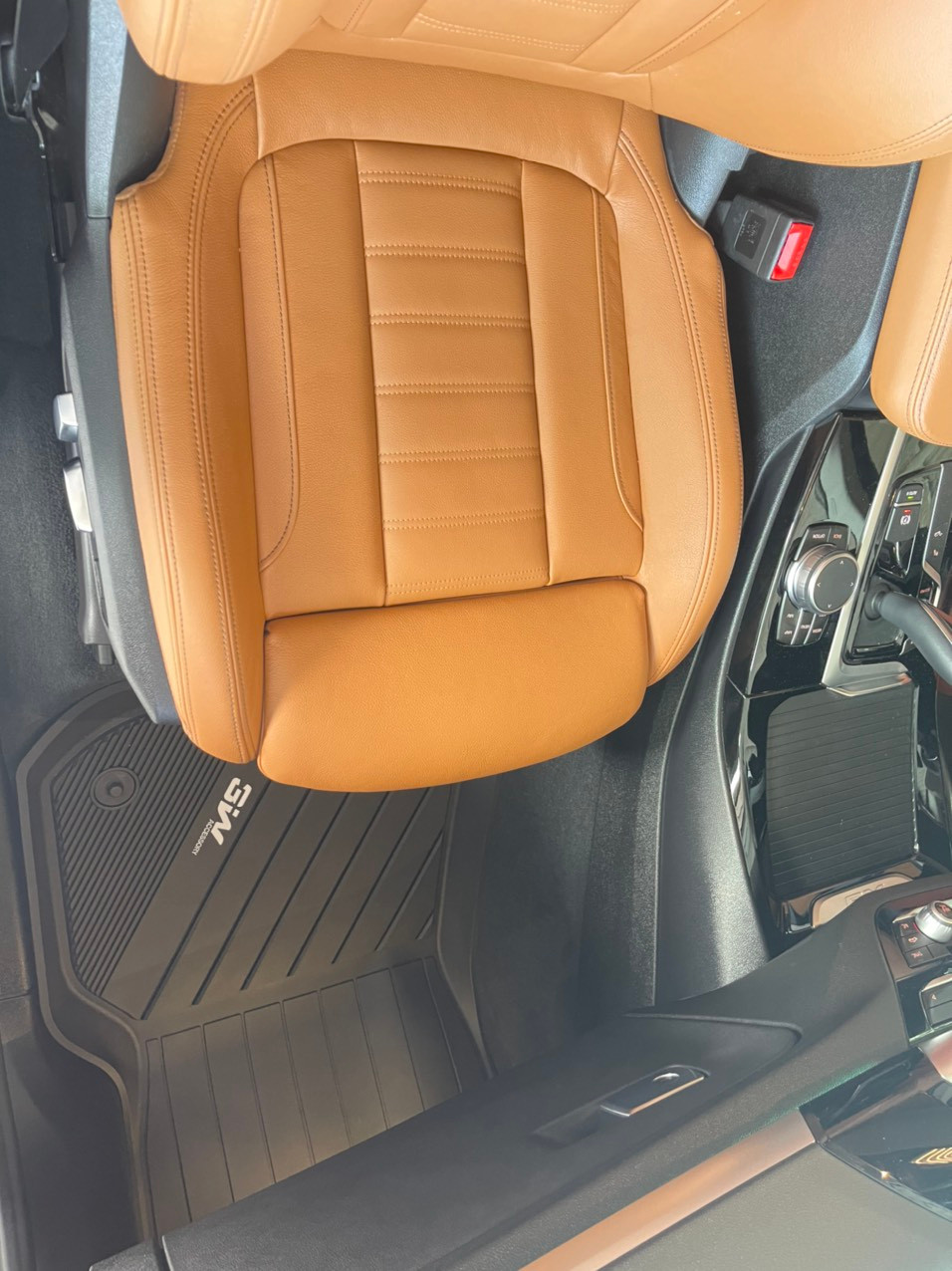 Thảm lót sàn xe ô tô BMW X3 2018- đến nay Nhãn hiệu Macsim 3W chất liệu nhựa TPE đúc khuôn cao cấp - màu đen