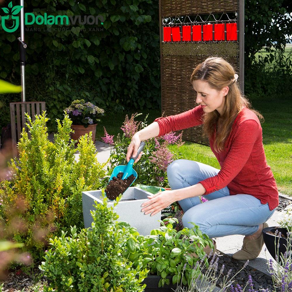 Xẻng trồng cây lưỡi rộng 12cm Gardena 08953-20