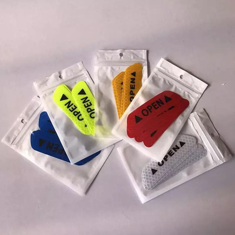 Sản phẩm dùng cho bộ 4 decal dán phản quang báo hiệu nhiều màu
