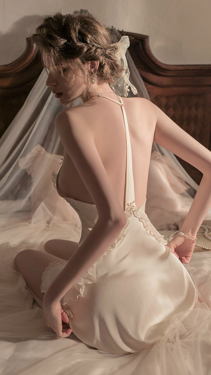 Đầm Ngủ Lụa Quyến Rủ - B.Lingerie