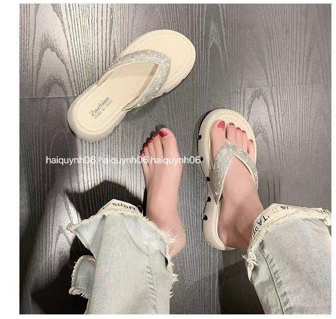 Dép sandal xỏ ngón đế cao đính đá thời trang sang chảnh mùa hè mới dành cho nữ 0066