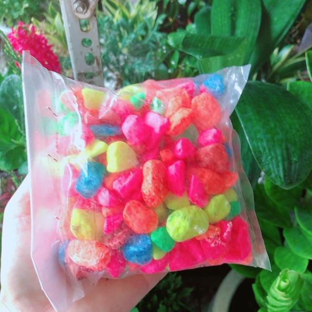 Sỏi màu trang trí