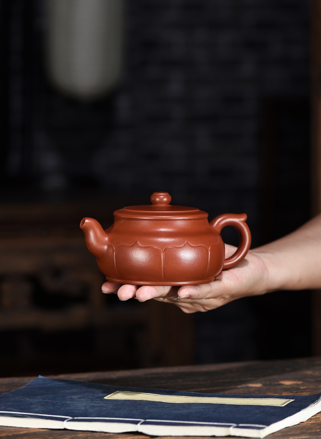 Ấm Liên Hoa 280ml – NN Phạm Trọng Hoa – Thanh Thủy Nê – TS471