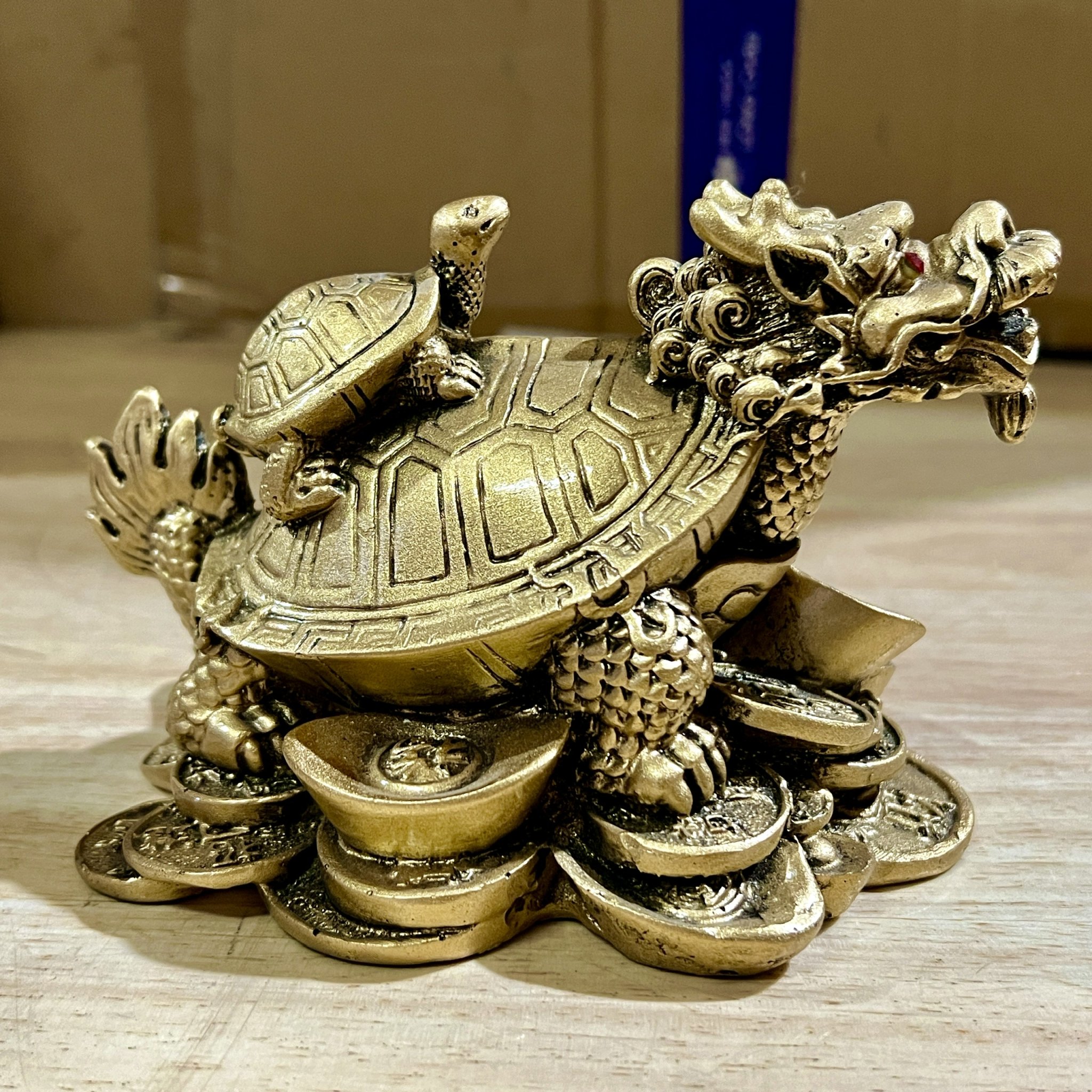 Tượng Long Quy phong thủy đại phát bột đá nhũ đồng cao 11cm