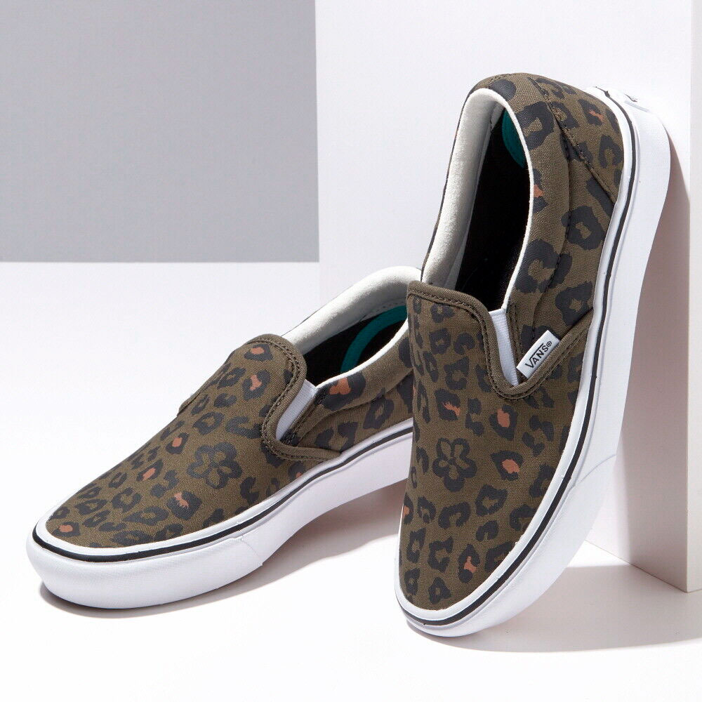 Giày Vans Ua Comfycush Slip-On Animal VN0A7TNMKCZ