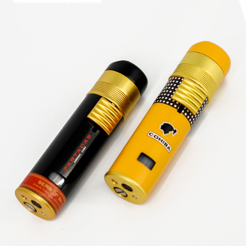 Hộp Quẹt Bật Lửa Gas H191 Khò 3 Tia Cực Mạnh Có Đục và Kệ Gác Tiện Lợi, Nhìn Thấy Lượng Gas - Nhiều Họa Tiết