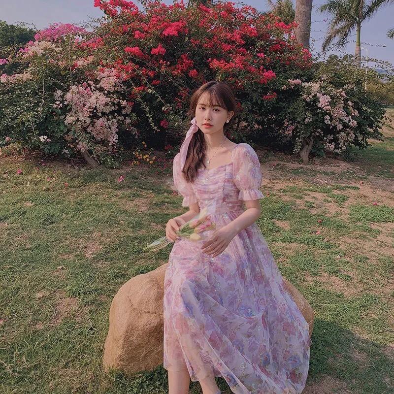 Váy tím lấp lánh tiểu thư cổ vuông