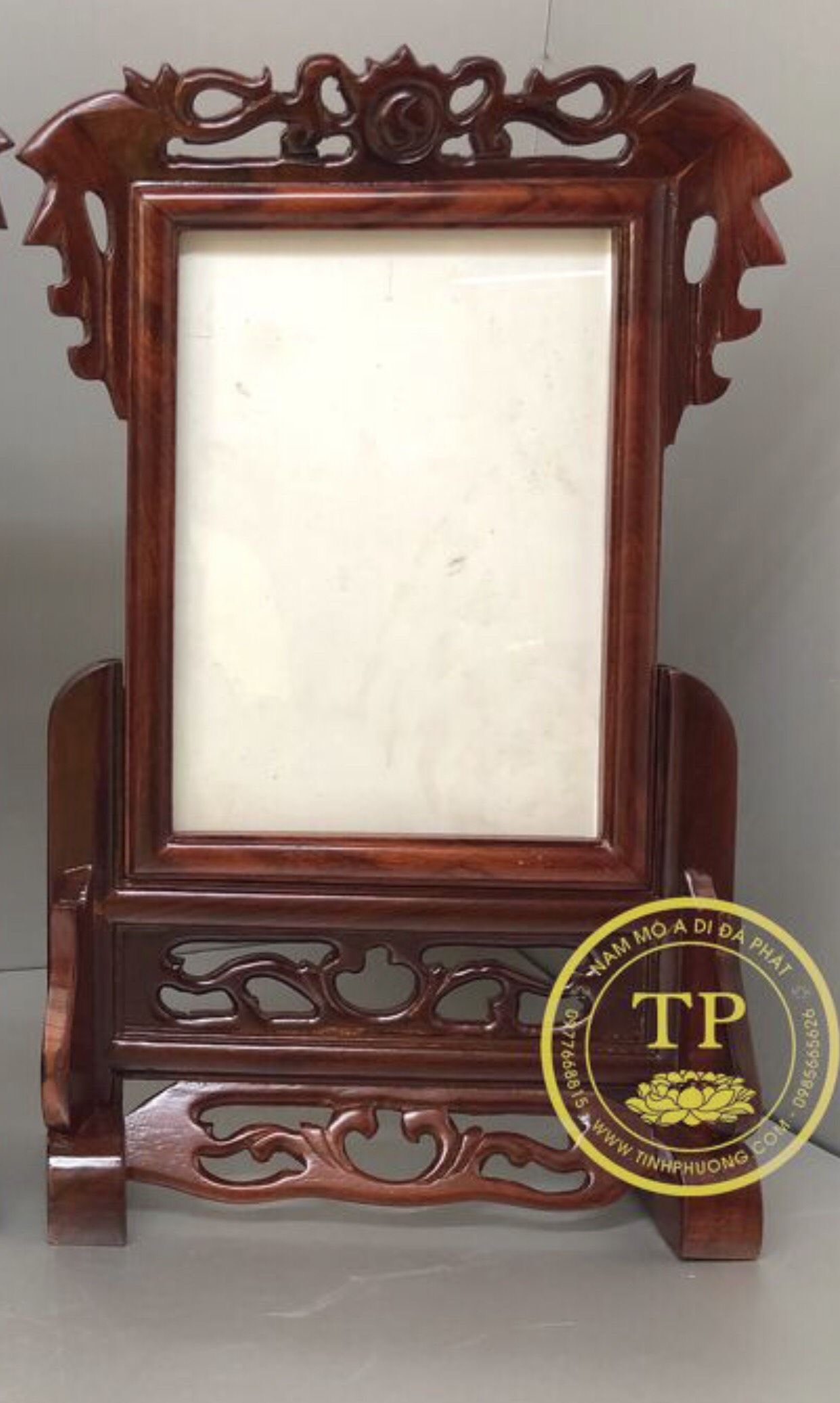 Khung ảnh thờ gỗ hương hoàn thiện kỷ phun sơn sao cấp KH18597