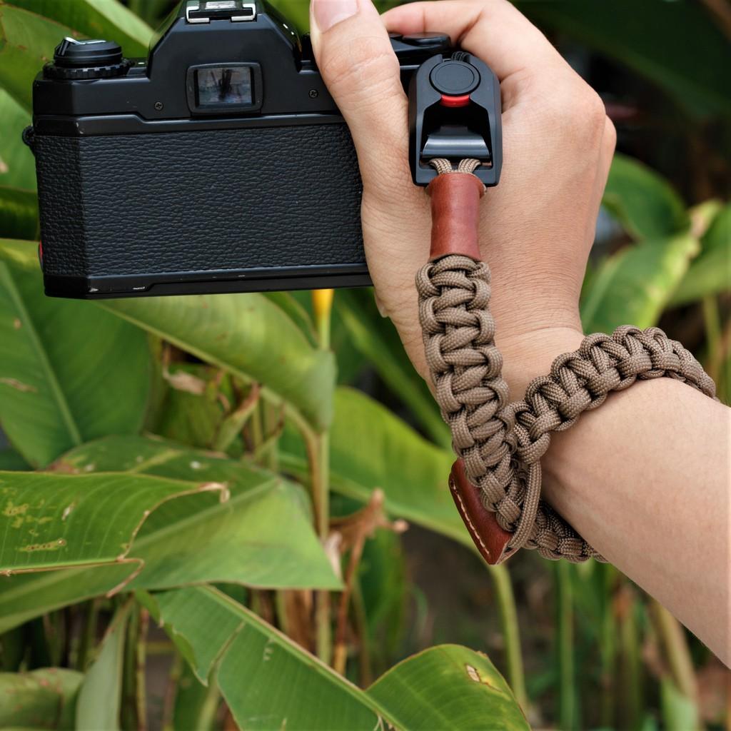 Dây Đeo Cổ Tay, Handstrap dành cho máy ảnh sử dụng chốt thao tác nhanh đan Paracord trơn màu