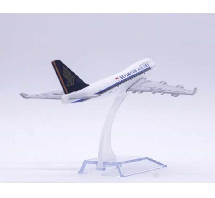 Mô hình máy bay tĩnh B747 Singapore Airlines 16cm