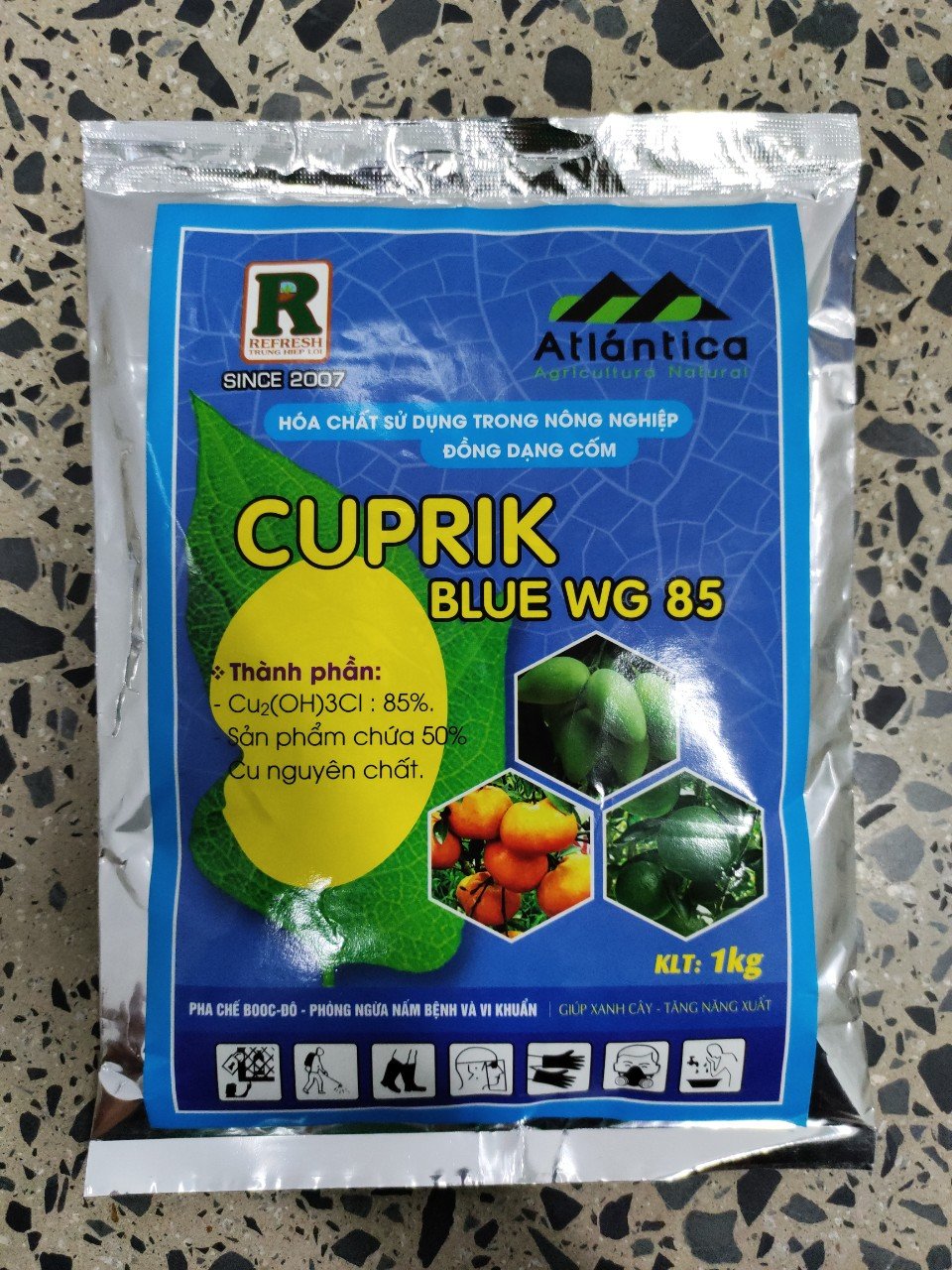 Phân bón gốc đồng CUPRIK W.G BLUE 1Kg phục hồi cây, phòng trị vi khuẩn, tảo, rong, nấm bệnh